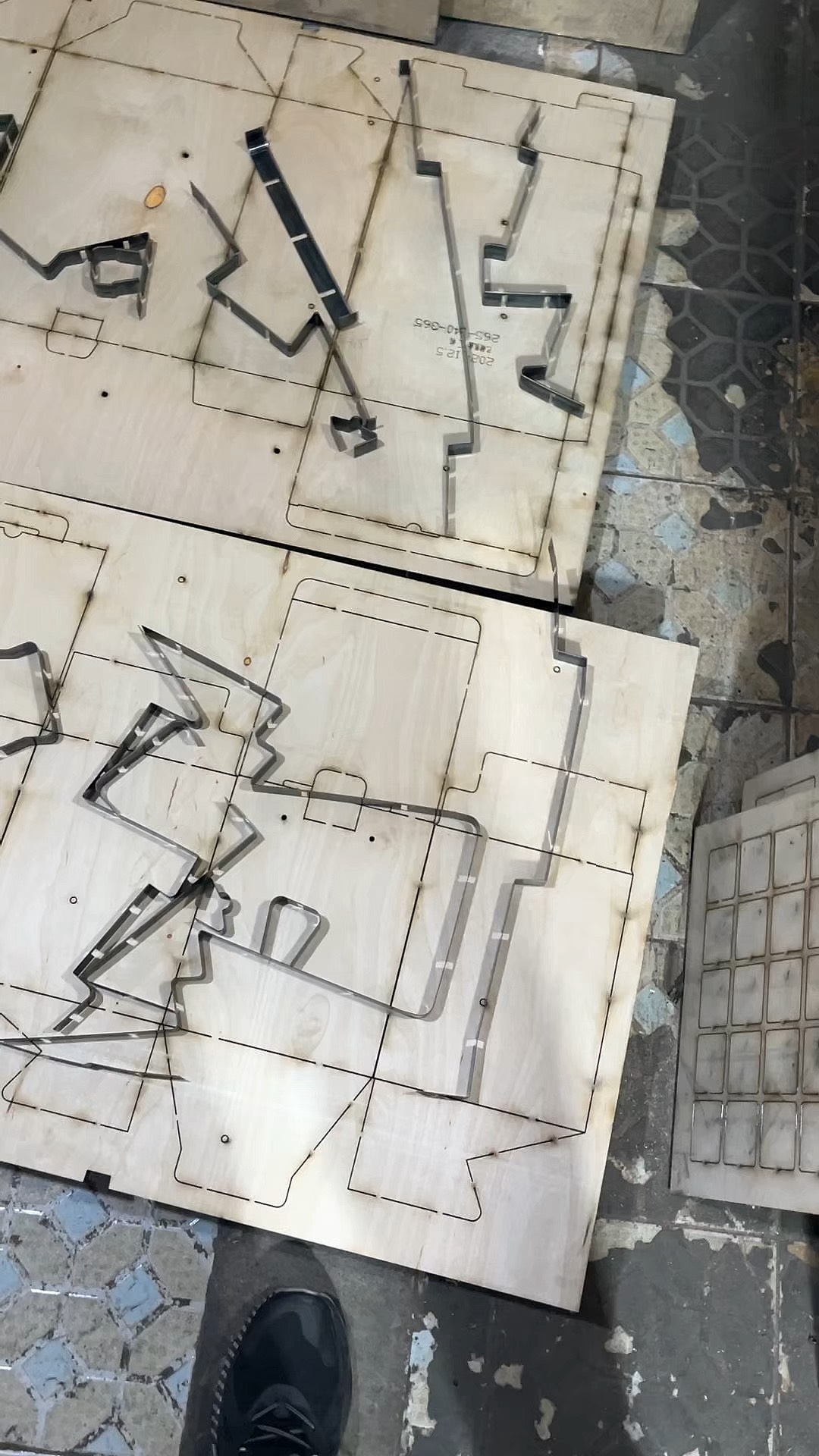 瓦楞紙箱水果包裝設(shè)計(jì) 刀模展開(kāi)圖的創(chuàng)新與應(yīng)用